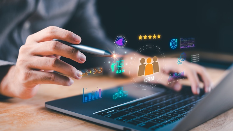 CRM et IA : pourquoi la plupart des entreprises n'exploitent encore que 20 % de leurs données clients